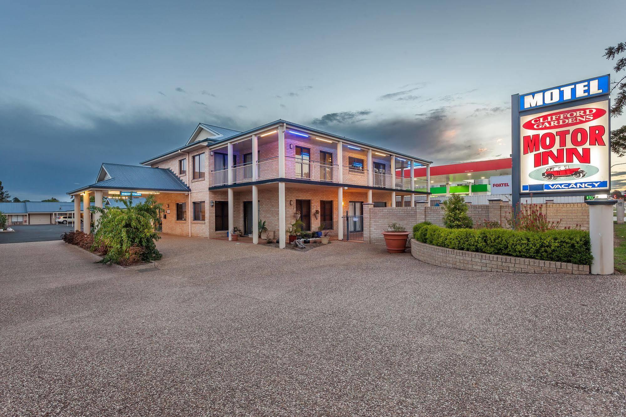 Clifford Gardens Motor Inn Toowoomba Exterior foto
